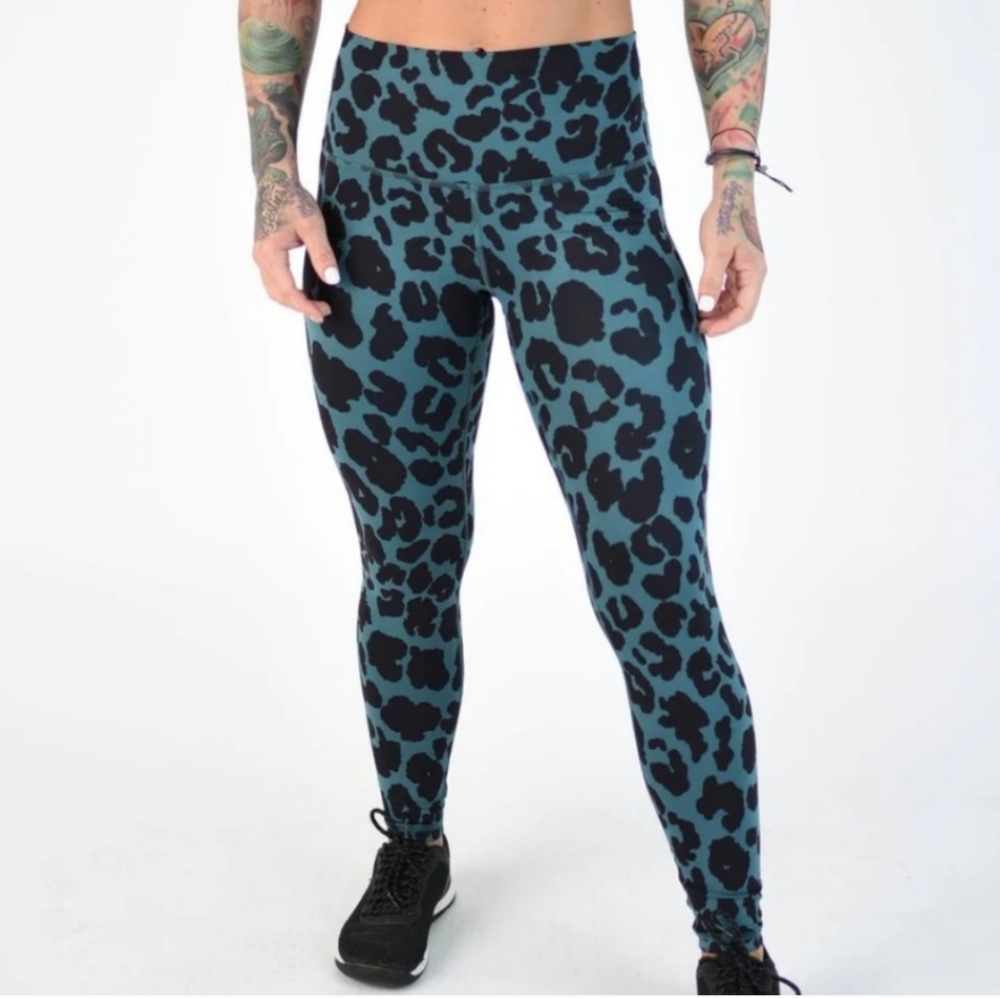 FLEO el toro leopard leggings